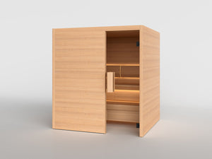 TAIVE cabin in Hemlock with the Basic bench and a closed front wall with a solid door