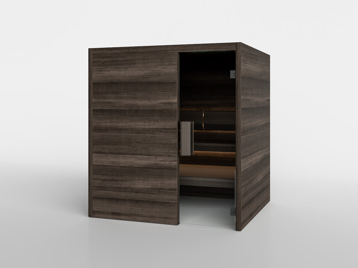 TAIVE cabin in Hiili with a closed front wall and a solid door