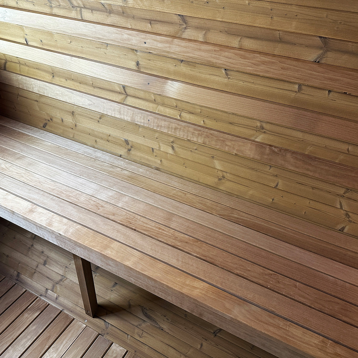 Thermory Ignite No 52 barrel sauna — interior view 12