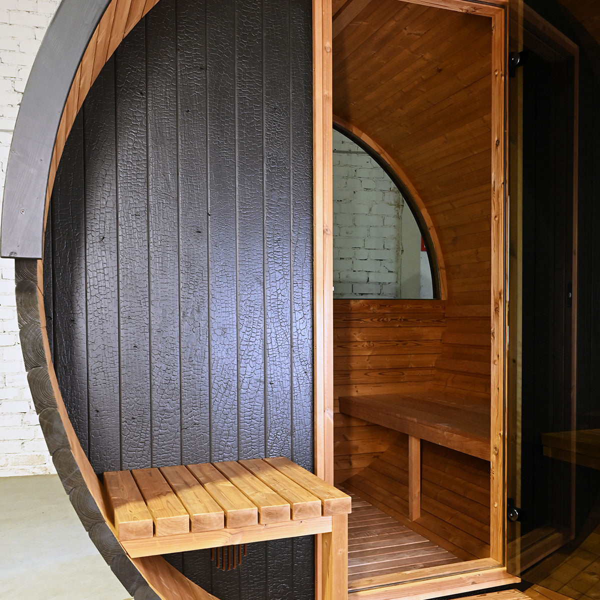 Thermory Ignite No 60 barrel sauna — exterior view 14